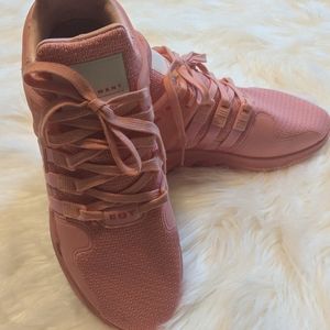 Women's EQT Adidas Sz 7